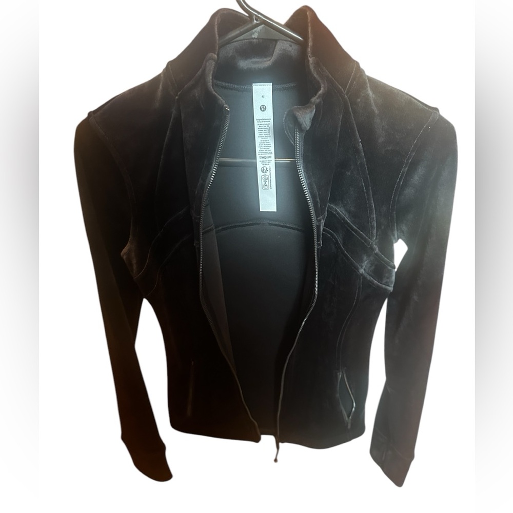 Lululemon Women’s Define Velvet Jacket Brand New w/o Tag - Picture 4 of 14